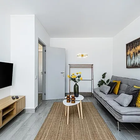 아파트 One-bedroom Within Walking Distance Of Da Rocha And Marina De *