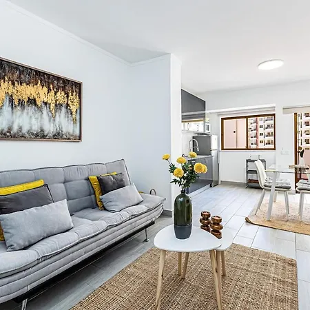 One-bedroom Within Walking Distance Of Da Rocha And Marina De 아파트 *
